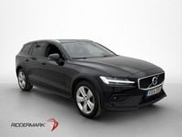 Begagnad Volvo V60 CC Momentum 197 HK (144 kW) 2022 Svart Kombi