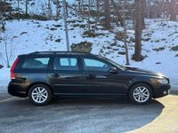 Begagnad Volvo V70 Kinetic 115 HK (84 kW) 2014 Svart Kombi