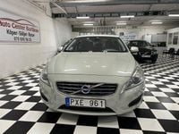 Begagnad Volvo S60 Momentum 150 HK (110 kW) 2012 Vit Sedan