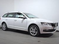 Begagnad Skoda Octavia Style 150 HK (110 kW) 2018 Vit Kombi