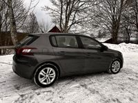 Begagnad Peugeot 308 120 HK (88 kW) 2017