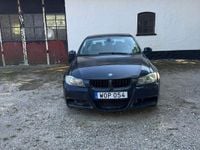 Begagnad BMW 325 218 HK (160 kW) 2005 Monacoblau Sedan