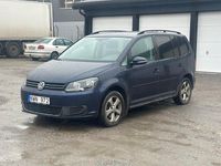 Begagnad VW Touran 150 HK (110 kW) 2013 Mörkblå Minibuss