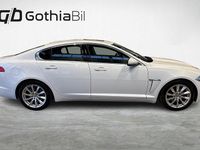 Begagnad Jaguar XF S 241 HK (177 kW) 2012 Vit Sedan