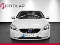 Begagnad Volvo V40 116 HK (85 kW) 2014 Vit Halvkombi