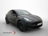 Begagnad Tesla Model Y Standard Range 250 kW (340 HK) 2023 Svart SUV