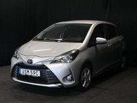 Begagnad Toyota Yaris Multidrive S 112 HK (82 kW) 2020 Silver Halvkombi