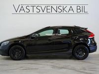 Begagnad Volvo V40 CC Summum 150 HK (110 kW) 2016 Svart Kombi