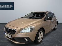 Begagnad Volvo V40 CC Momentum 181 HK (133 kW) 2014 Brun Kombi