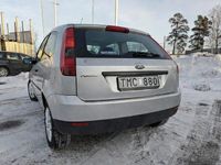 Begagnad Ford Fiesta 70 HK (51 kW) 2003 Halvkombi