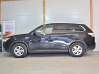 begagnad Mitsubishi Outlander P-HEV 2.0 Hybrid 4WD B kamera Drag Navi