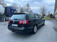 begagnad VW Passat Variant 1.4 TGI EcoFuel Premium AUTOMAT