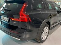 begagnad Volvo V60 CC B5 AWD Bensin Core PÅSK 2024, Kombi