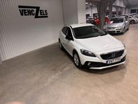 Begagnad Volvo V40 CC Momentum 116 HK (85 kW) 2015 Vit Kombi