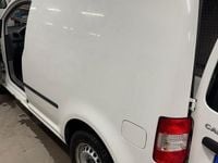 Begagnad VW Caddy 105 HK (77 kW) 2010 Vit Minibuss