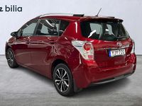 Begagnad Toyota Verso 148 HK (108 kW) 2016 Röd Minibuss