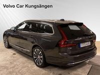 Begagnad Volvo V90 Core 350 HK (257 kW) 2022 Grå Kombi
