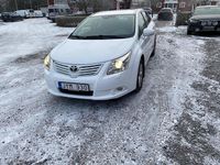 Begagnad Toyota Avensis Business Edition 152 HK (111 kW) 2009 Vit Kombi