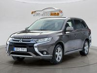 Begagnad Mitsubishi Outlander 203 HK (149 kW) 2016 Brun SUV
