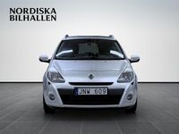 Begagnad Renault Clio GrandTour 103 HK (75 kW) 2011 Silver Kombi