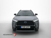 Begagnad Toyota Corolla Cross Style 197 HK (144 kW) 2022 Grå SUV
