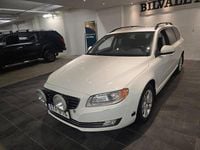 Begagnad Volvo V70 Momentum 136 HK (100 kW) 2014 Vit Kombi