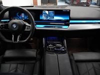 Begagnad BMW i5 Comfort Edition 250 kW (340 HK) 2025 Grå Kombi