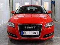 Begagnad Audi A3 Comfort 140 HK (102 kW) 2011 Röd Halvkombi