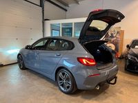 begagnad BMW 118 i Sportline /Krok/Rattvärme/Panelljus/P-sensorer/Led