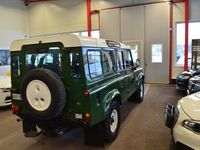 Begagnad Land Rover Defender 113 HK (83 kW) 1998 Grön Kombi