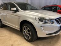 begagnad Volvo XC60 D4 AWD Ocean Race GPS/Panorama/VoC/Dragkrok