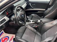 begagnad BMW 320 d Touring Euro 5 S&V-Hjul