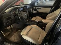 begagnad BMW 330 i Touring Comfort, M Sport Euro 4