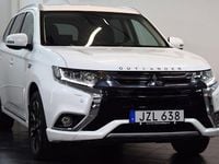 Begagnad Mitsubishi Outlander 203 HK (149 kW) 2016 Vit SUV