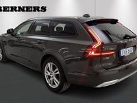 begagnad Volvo V90 CC B4 AWD Aut Skinn Panorama El 2022, Kombi