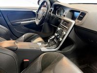 Begagnad Volvo V60 R-Design 190 HK (139 kW) 2015 Kombi