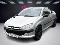 Begagnad Peugeot 206 CC 136 HK (100 kW) 2002 Grå Cab