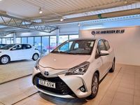 begagnad Toyota Yaris Hybrid e-CVT Backkamera Parkeringssensor (101)