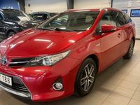 begagnad Toyota Auris Touring Sports Hybrid e-CVT AUTO B-KAMERA 2015, Halvkombi