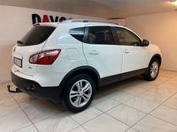 begagnad Nissan Qashqai 2.0 dCi 4x4 PANORAMA DRAG 2012, SUV