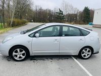 begagnad Toyota Prius 1.5 VVT-i + 3CM CVT Euro 4