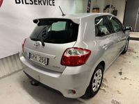 begagnad Toyota Auris 5-dörrar 1.4 D-4D Drag/Sov