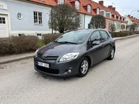 Begagnad Toyota Auris 90 HK (66 kW) 2011 Halvkombi