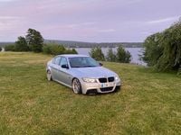 Begagnad BMW 325 218 HK (160 kW) 2009 Sedan