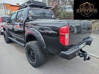 begagnad Nissan Navara Dubbelhytt 2.5 dCi Delta 4x4 Rhino-Rack