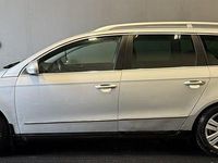 Begagnad VW Passat Highline 140 HK (102 kW) 2007 Silver Kombi