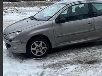 Begagnad Peugeot 206 109 HK (80 kW) 2004 Halvkombi
