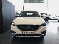 Begagnad MG ZS Luxury 105 kW (143 HK) 2020 Vit Sedan