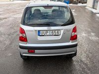 Begagnad Hyundai Atos Prime 58 HK (42 kW) 2004 Silver metallic Halvkombi