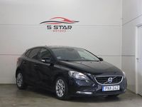 Begagnad Volvo V40 114 HK (83 kW) 2014 Svart Halvkombi